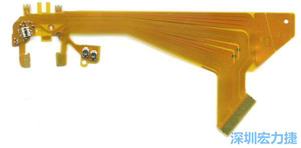 針對(duì)消費(fèi)性電子產(chǎn)品的外型設(shè)計(jì)，F(xiàn)PC可以做任意形狀的適應(yīng)性線路設(shè)計(jì)。